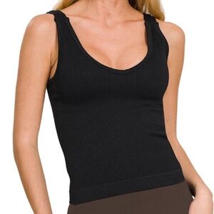NEW* W’s Zenana Black Ribbed Sleeveless Tank Top with Built-in Bra, size L/XL